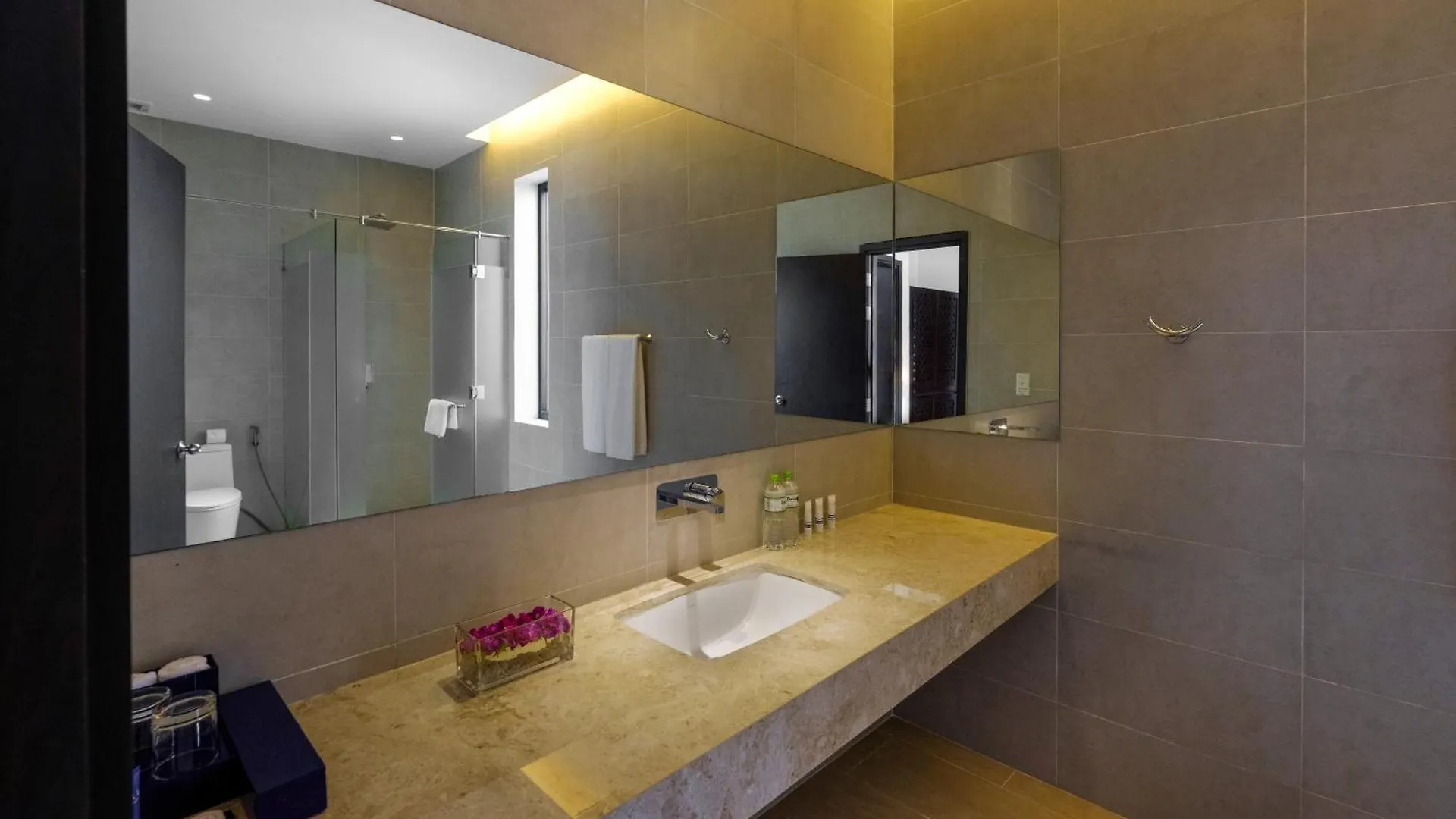 Biet Thu Mat Tien Bien Saint Simeon Resort Vung Tau 0*,  Vietnam